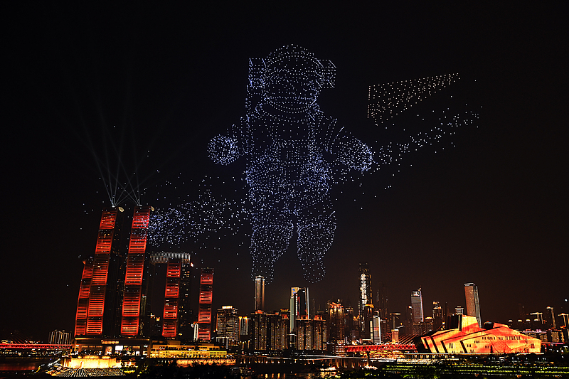 5000 drones fazem show de luz em Chongqing