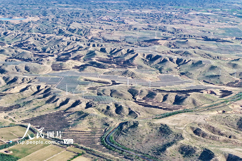 Usina fotovoltaica nos 