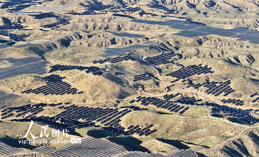 Usina fotovoltaica nos 