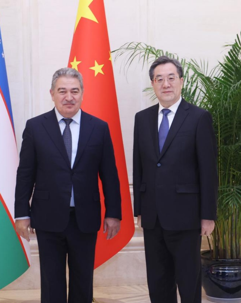 Vice-premiê chinês reúne-se com convidados estrangeiros participantes da conferência do Cintur?o e Rota