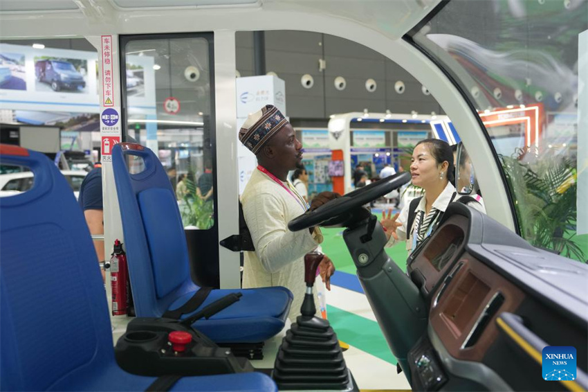 Come?a exposi??o China-áfrica com foco nas rela??es econ?micas e novos acordos