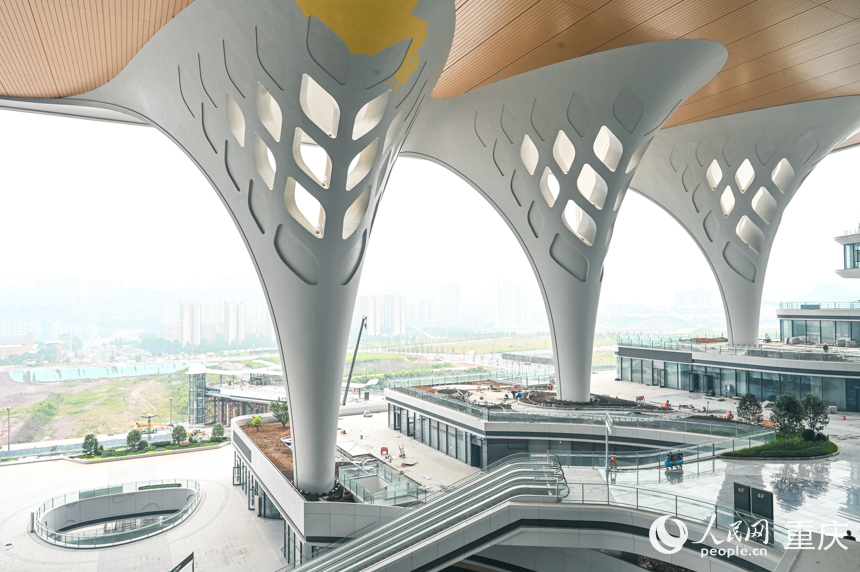 Maior centro ferroviário de alta velocidade da regi?o oeste da China está prestes a operar