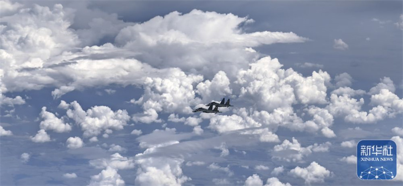 Xi Jinping chega a Astana para Cúpula China-ásia Central