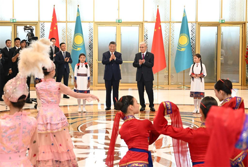 Xi Jinping chega a Astana para Cúpula China-ásia Central