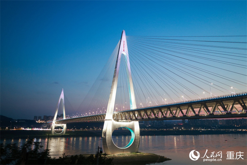 China em Movimento: a “ponte” para o futurismo de Chongqing