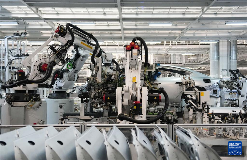 Fábrica de Automóveis Xiaomi produz veículo de nova energia em 76 segundos