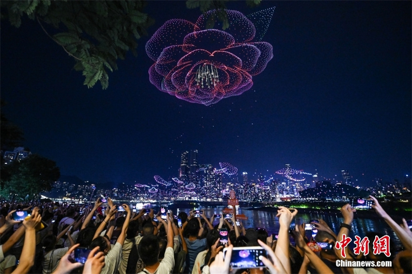 Chongqing quebra recorde mundial do Guinness com show de drones