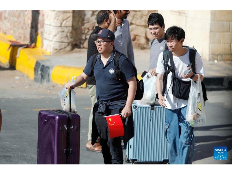 119 chineses evacuados de Israel para o Egito