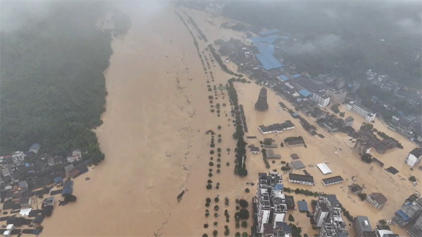 Pior enchente em décadas atinge Guizhou, sudoeste da China