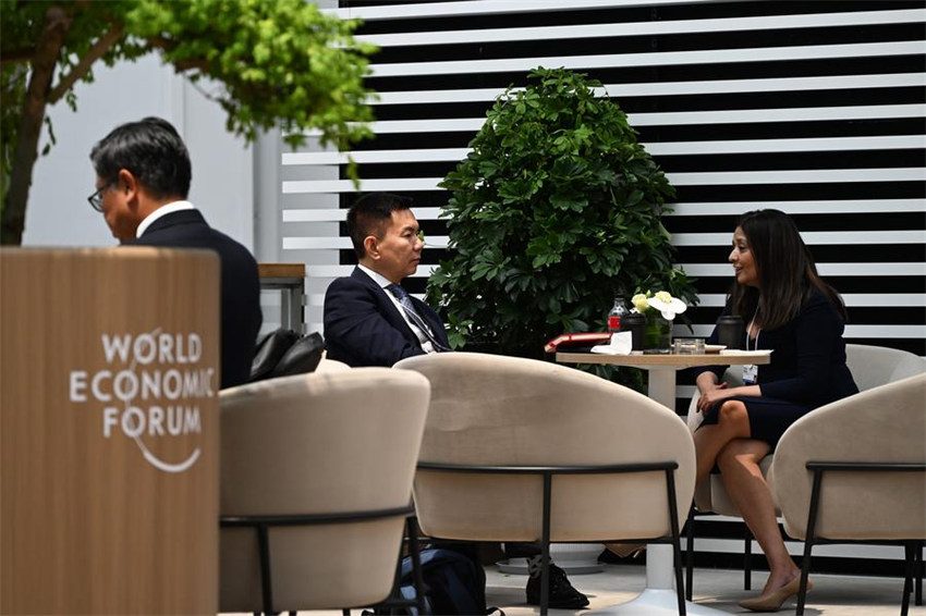 Fórum Davos de Ver?o de 2025 come?a em Tianjin, no norte da China