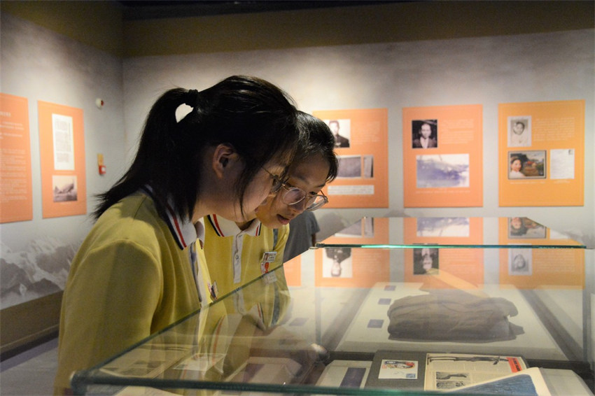 Exposi??o fotográfica sobre Tigres Voadores é inaugurada em Fujian