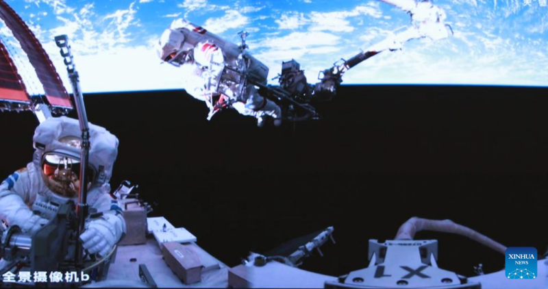 Astronautas da Shenzhou-20 completam segunda etapa de atividades extraveiculares