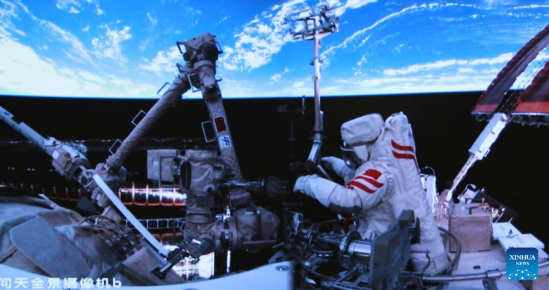 Astronautas da Shenzhou-20 completam segunda etapa de atividades extraveiculares