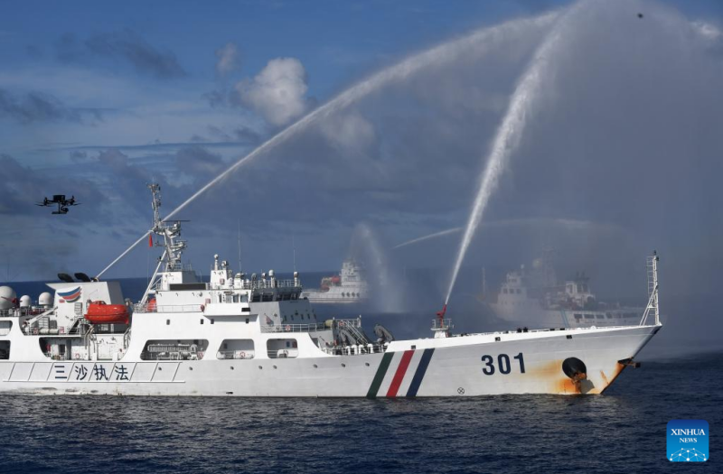 Exercício de resgate marítimo de emergência realizado em Hainan