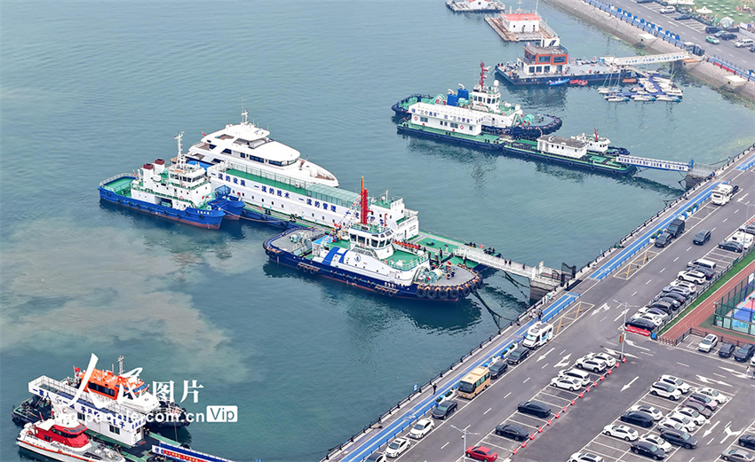 Primeiro navio rebocador híbrido hidrogênio-elétrico da China entra em opera??o