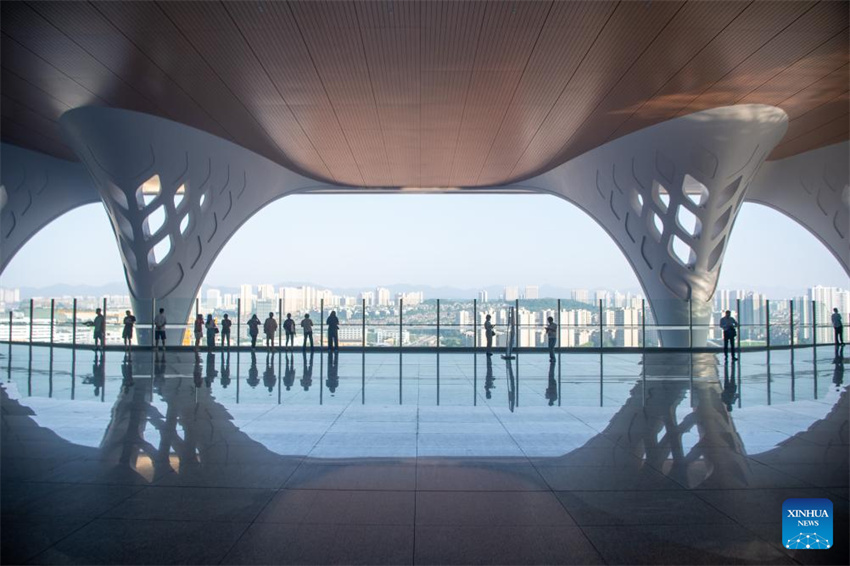 Importante liga??o ferroviária de alta velocidade é inaugurada no sudoeste da China