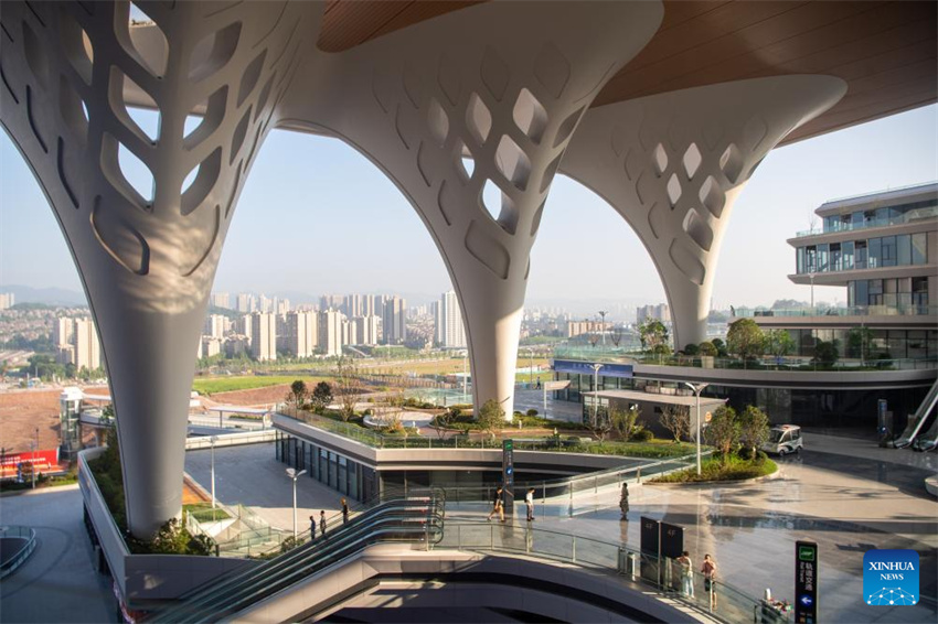 Importante liga??o ferroviária de alta velocidade é inaugurada no sudoeste da China