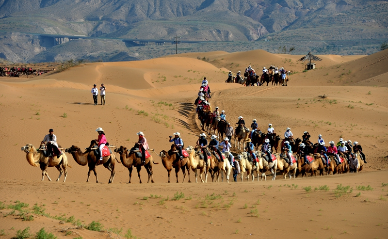 China em Movimento: Explorando o charme do deserto em Zhongwei