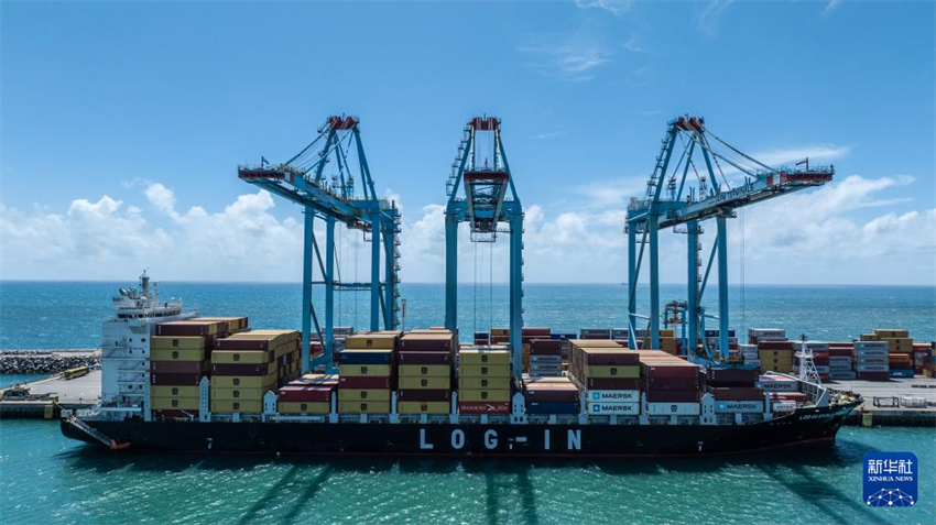 Porto brasileiro inaugura rota do Pacífico para facilitar comércio entre China e Brasil