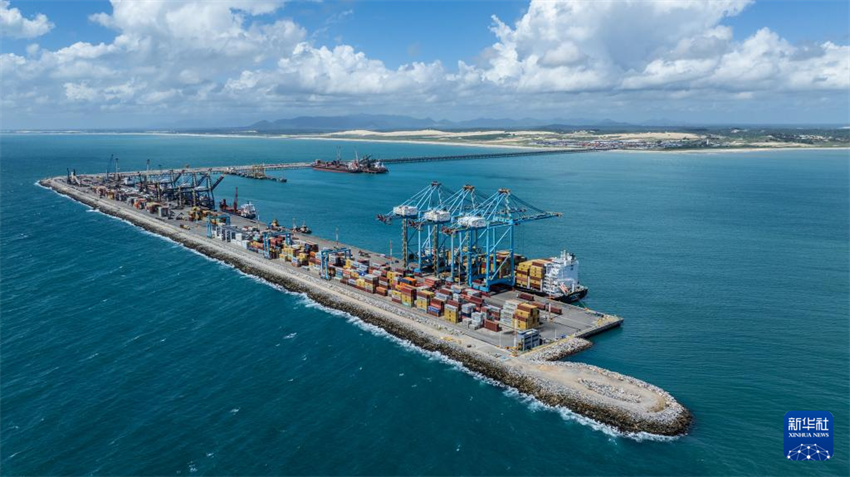 Porto brasileiro inaugura rota do Pacífico para facilitar comércio entre China e Brasil