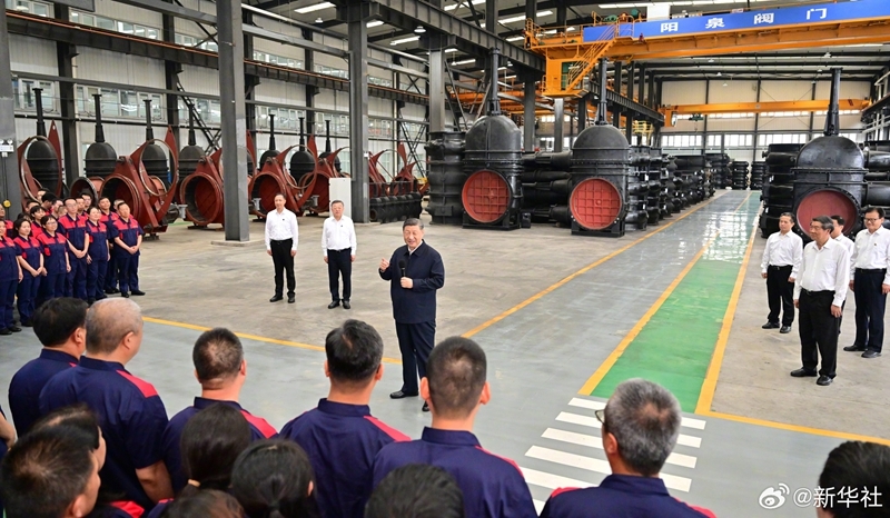 Xi Jinping inspeciona empresa de manufatura em Shanxi