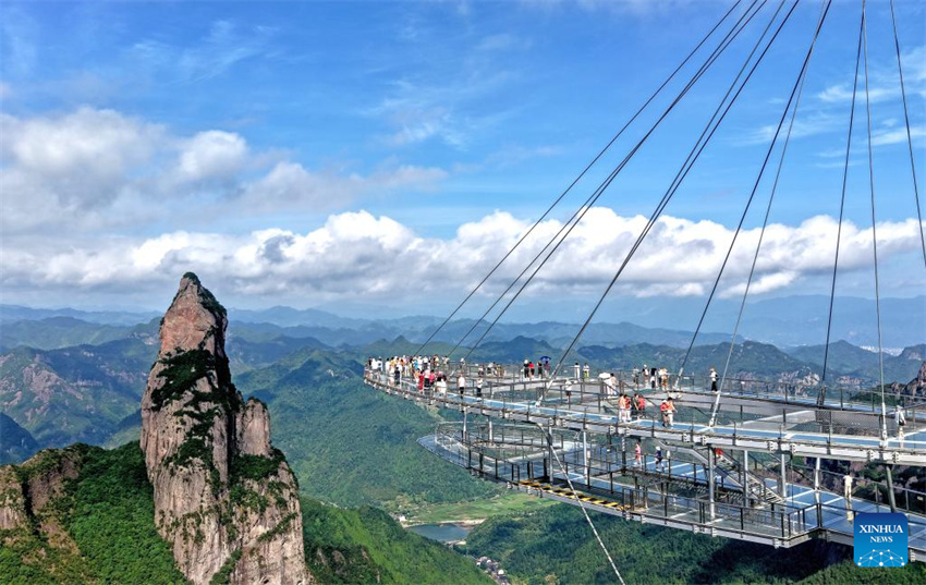 Vários lugares da China entram na alta temporada de turismo