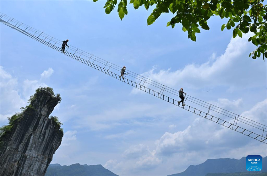 China: Enshi integra eventos esportivos com turismo para impulsionar revitaliza??o rural