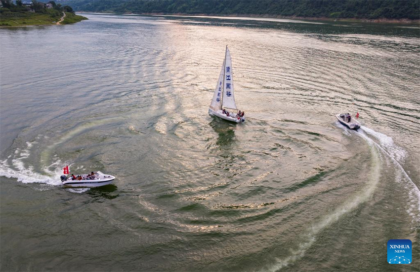 China: Enshi integra eventos esportivos com turismo para impulsionar revitaliza??o rural