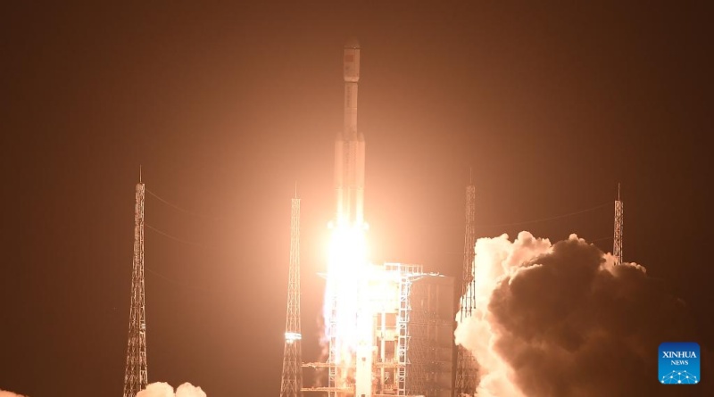 China lan?a nave de carga Tianzhou-9 para enviar suprimentos para a esta??o espacial