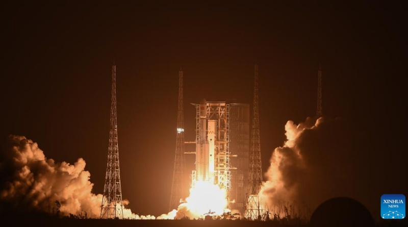 China lan?a nave de carga Tianzhou-9 para enviar suprimentos para a esta??o espacial