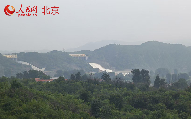 Fortes chuvas atingem distrito de Miyun em Beijing