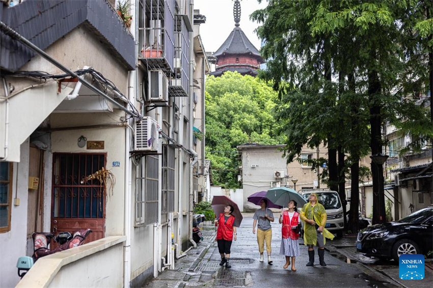 Províncias do leste da China intensificam preven??o de desastres para o tuf?o Co-May