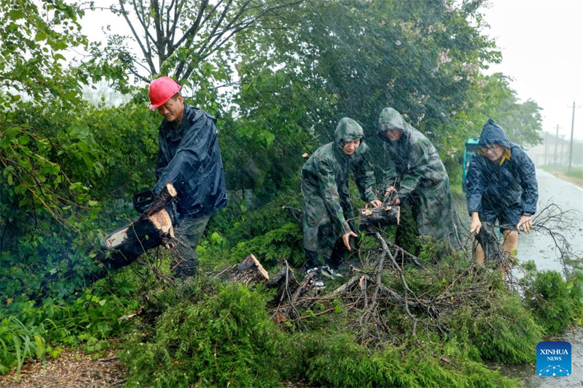 Províncias do leste da China intensificam preven??o de desastres para o tuf?o Co-May