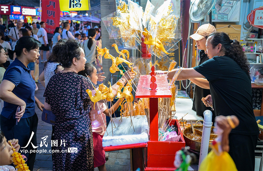 Galeria: mercado de turismo cultural de ver?o continua aquecido em Hohhot, no norte da China