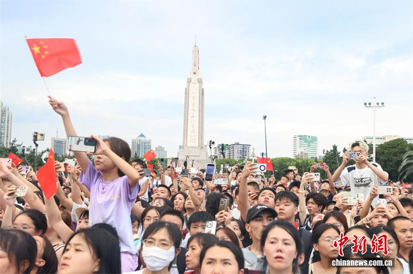 Nanchang realiza cerim?nia de hasteamento da bandeira para celebrar Dia do Exército da China
