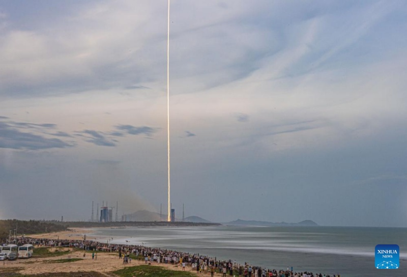 China lan?a novos satélites de internet com foguete Longa Marcha-12