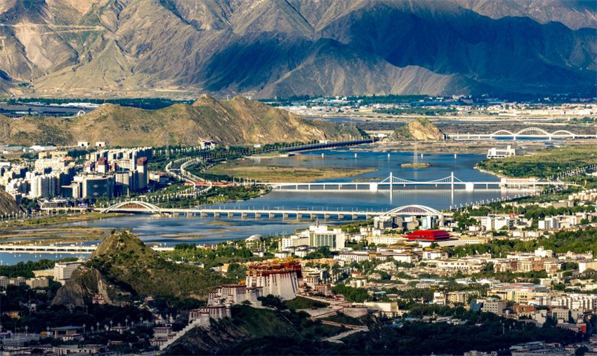 Pontes em Lhasa representam desenvolvimento de Xizang