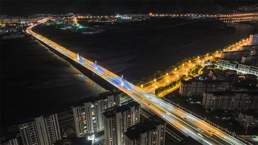 Pontes em Lhasa representam desenvolvimento de Xizang