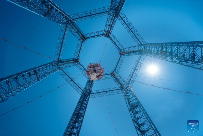 China conclui primeiro teste de pouso e decolagem de pousador lunar tripulado