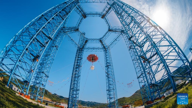 China conclui primeiro teste de pouso e decolagem de pousador lunar tripulado