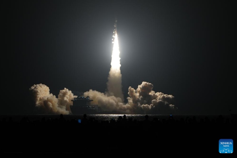 China lan?a novos satélites a partir do mar