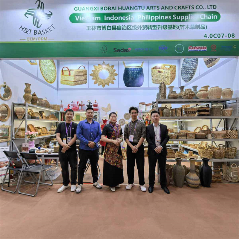 Artesanato rural em rat? de Guangxi ganha aten??o global