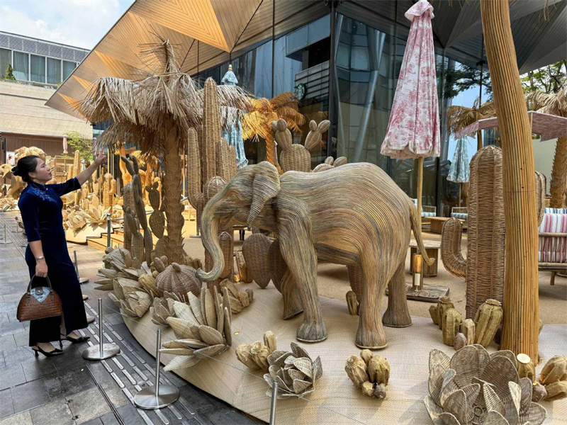 Artesanato rural em rat? de Guangxi ganha aten??o global