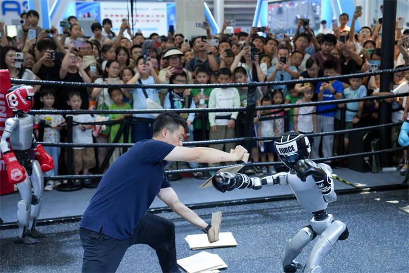 Conferência Mundial de Rob?s de 2025 apresenta novidades de inteligência incorporada e rob?s humanoides