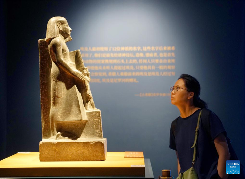 Exposi??o sobre a civiliza??o do Antigo Egito é inaugurada no Museu de Shanghai