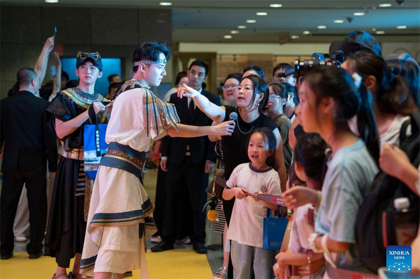 Exposi??o sobre a civiliza??o do Antigo Egito é inaugurada no Museu de Shanghai