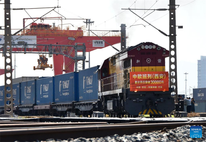 Número total de trens de carga China-Europa partindo de Xi'an ultrapassa 30.000