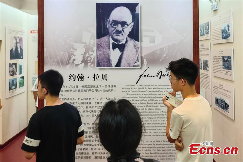 Residência histórica de John Rabe atrai visitantes em memória das vítimas do Massacre de Nanjing
