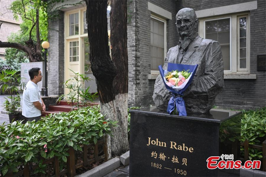 Residência histórica de John Rabe atrai visitantes em memória das vítimas do Massacre de Nanjing