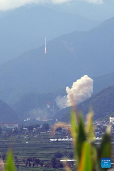 China lan?a com sucesso novo satélite de teste